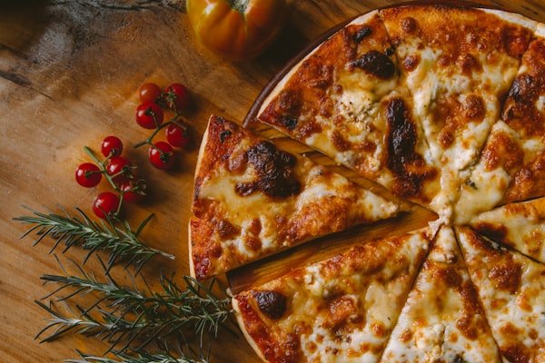 Special Chicken Pizza